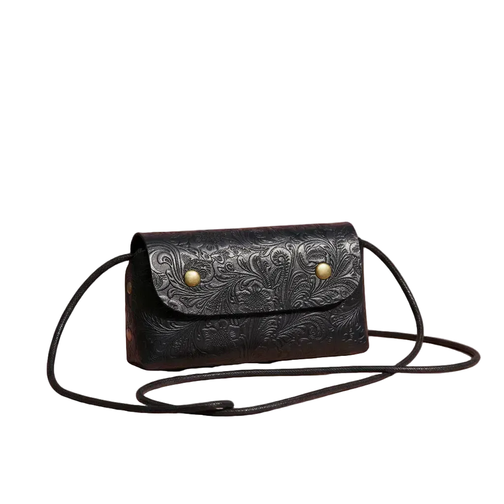 Full Grain Leather Phone Crossbody.Meet the perfect solution — a compact, elegant leather pouch designed for your daily essentials.