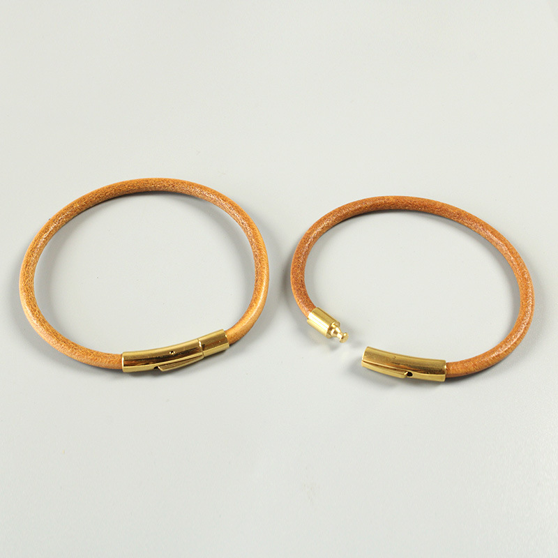 Velmoro Minimalist Genuine Leather Bracelet – Personalized Leather Wristband with Gold-Tone Clasp