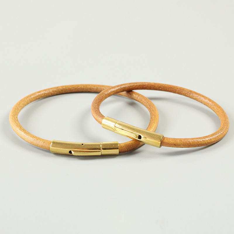 Velmoro Minimalist Genuine Leather Bracelet – Personalized Leather Wristband with Gold-Tone Clasp