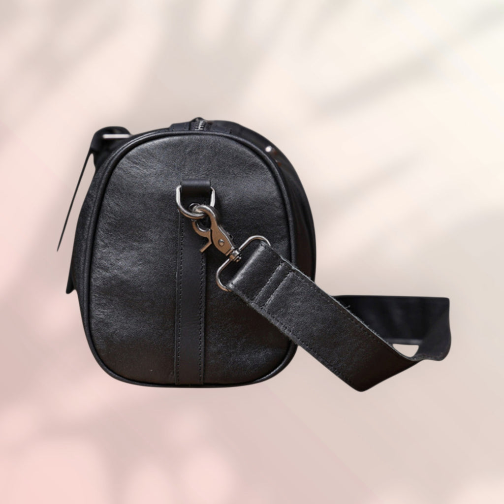 Timeless Elegance: The Velmoro Premium Barrel Bag