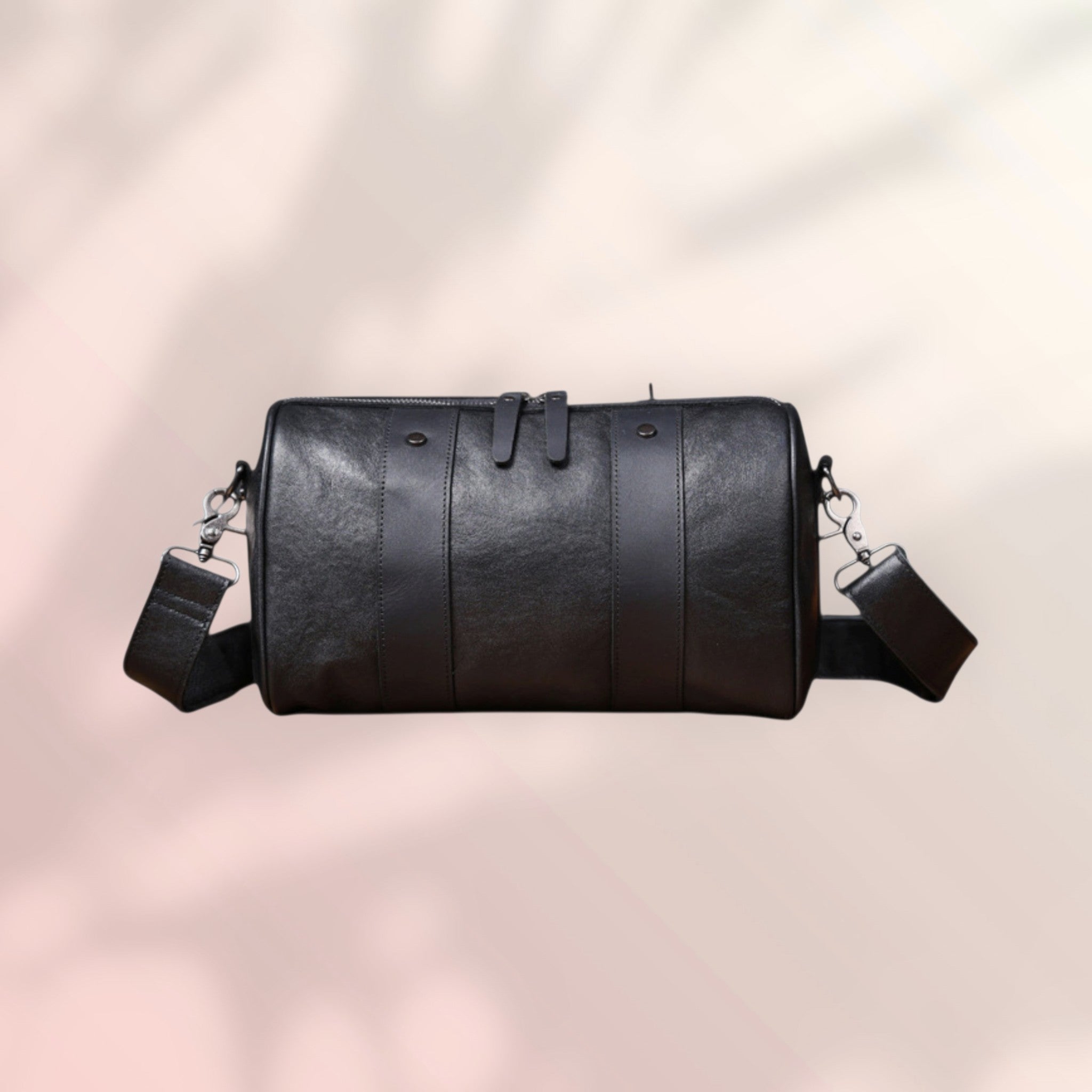 Timeless Elegance: The Velmoro Premium Barrel Bag